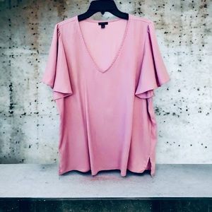 ANN TAYLOR lilac V-neck, flowy blouse w butterfly sleeve. Size L.  EUC.